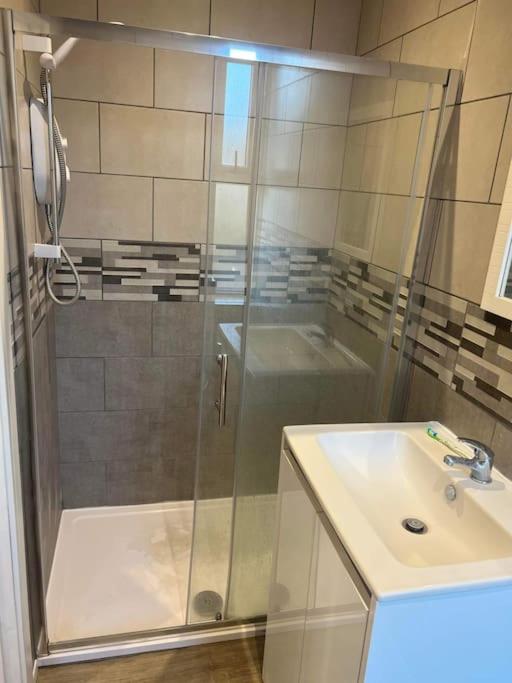 1 Bedroom Flat, Fully Furnished Kingston upon Hull Dış mekan fotoğraf