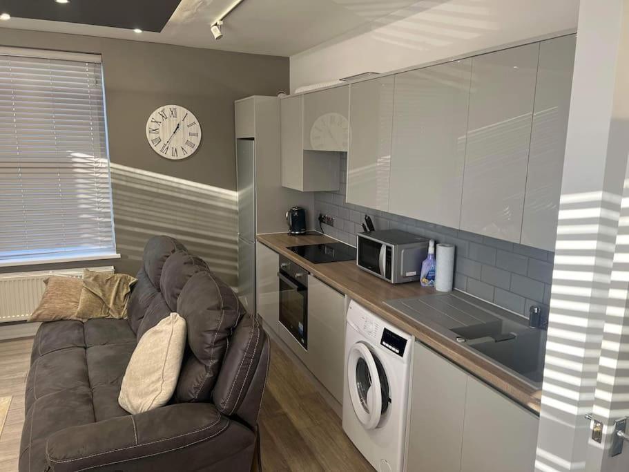 1 Bedroom Flat, Fully Furnished Kingston upon Hull Dış mekan fotoğraf
